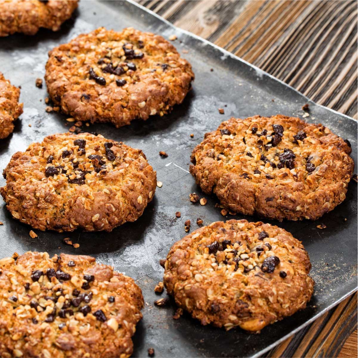 Печенье с арахисом и шоколадом